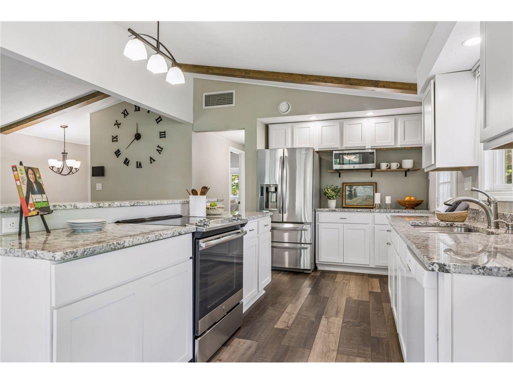 1906 Yorkshire Avenue S Minnetonka MN 55305 - Windsor 7063812 image12