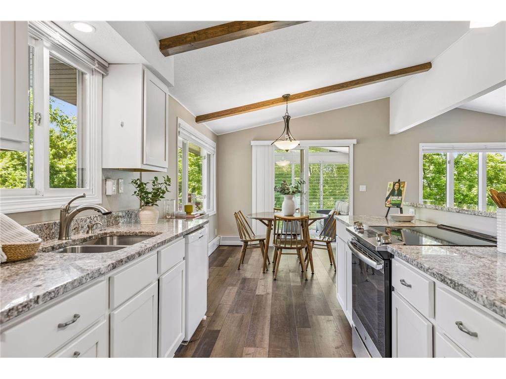 1906 Yorkshire Avenue S Minnetonka MN 55305 - Windsor 7063812 image13