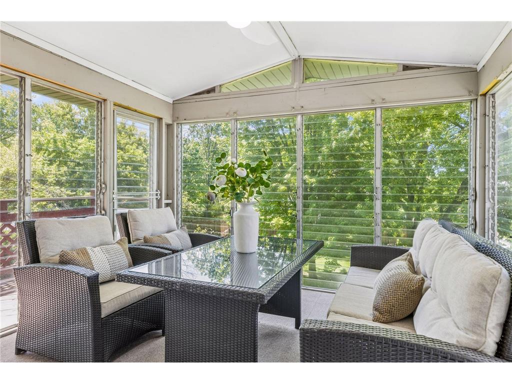 1906 Yorkshire Avenue S Minnetonka MN 55305 - Windsor 7063812 image14