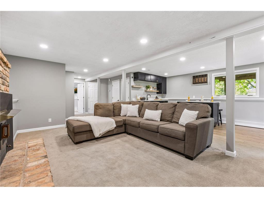 1906 Yorkshire Avenue S Minnetonka MN 55305 - Windsor 7063812 image21