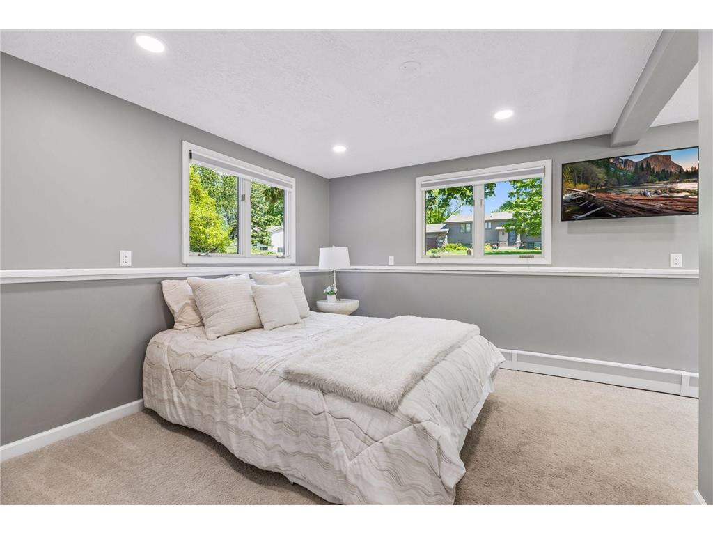 1906 Yorkshire Avenue S Minnetonka MN 55305 - Windsor 7063812 image25