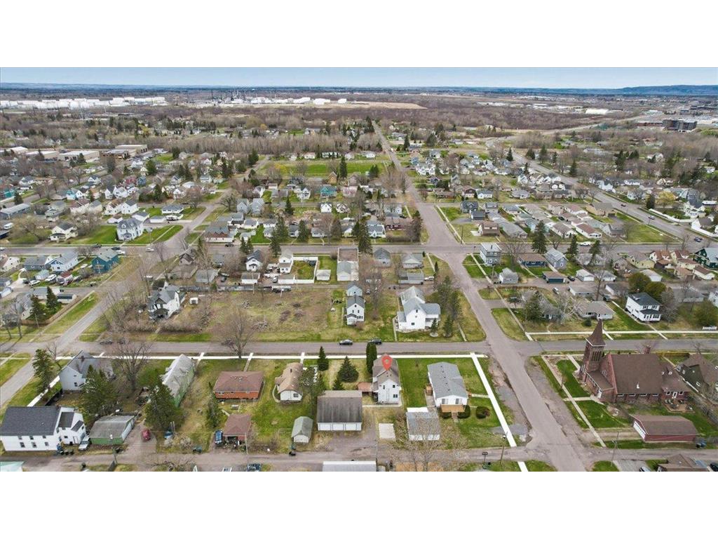 1907 E 4th Street Superior WI 54880 7068938 image11