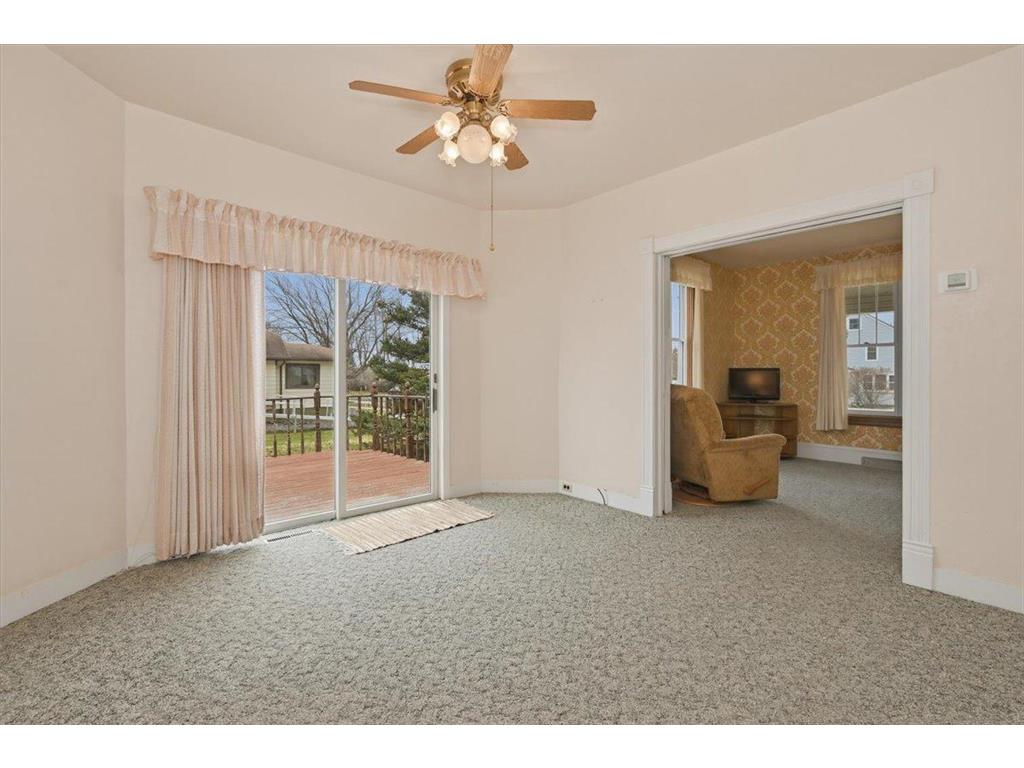 1907 E 4th Street Superior WI 54880 7068938 image17