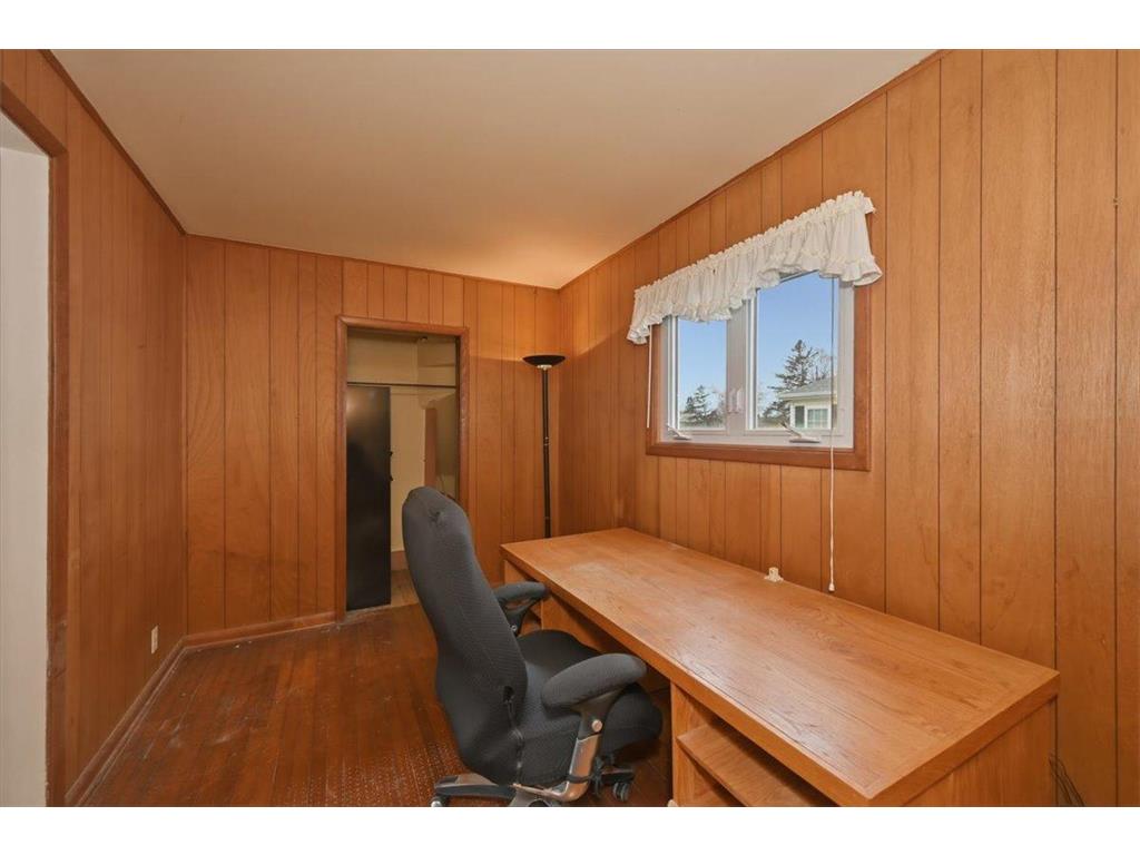 1907 E 4th Street Superior WI 54880 7068938 image18