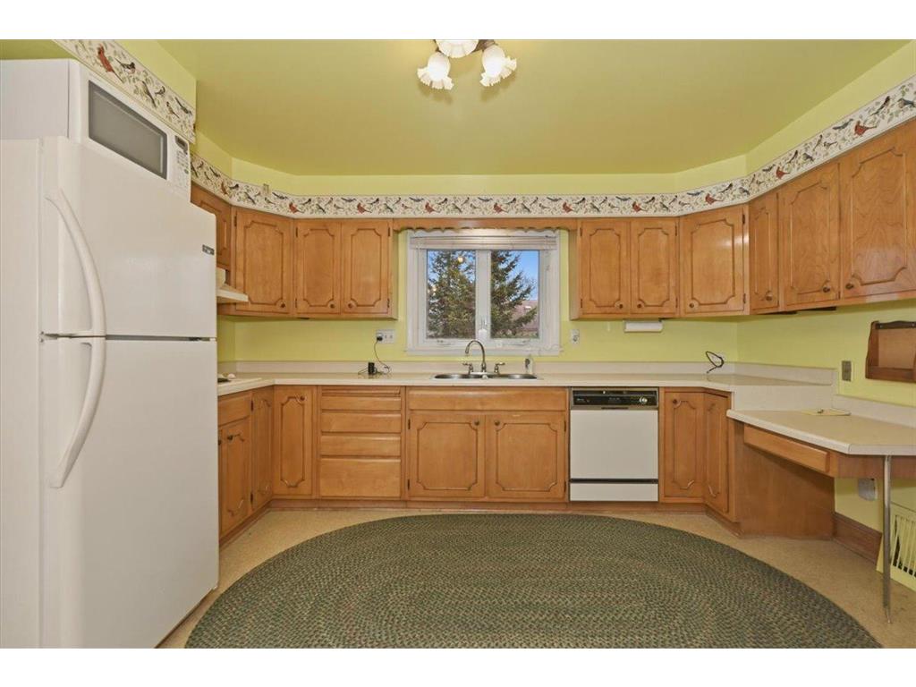 1907 E 4th Street Superior WI 54880 7068938 image19