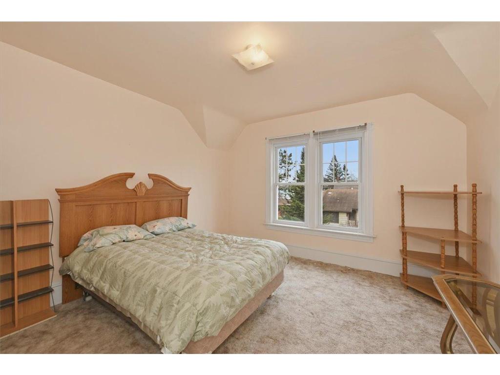 1907 E 4th Street Superior WI 54880 7068938 image25