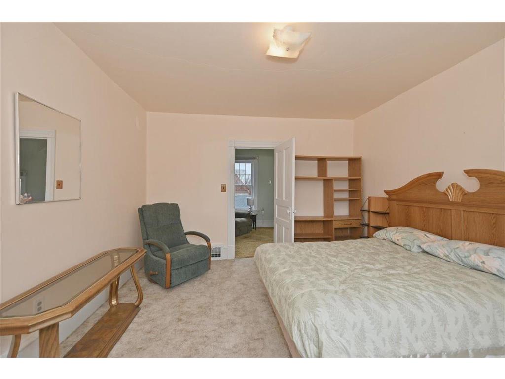 1907 E 4th Street Superior WI 54880 7068938 image26