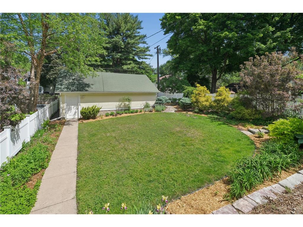 1907 Goodrich Avenue Saint Paul MN 55105 7078156 image32
