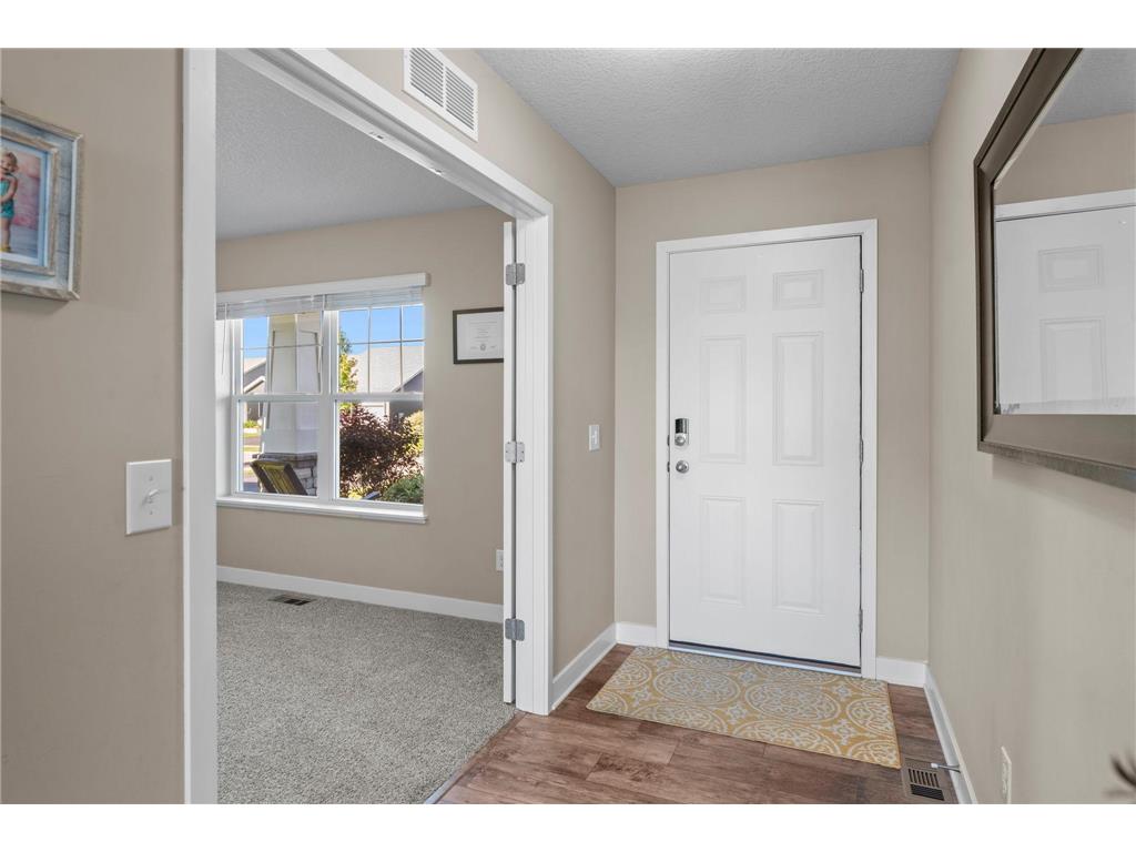 1907 Meridian Curve Carver MN 55315 7097713 image16