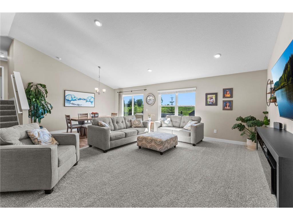 1907 Meridian Curve Carver MN 55315 7097713 image19