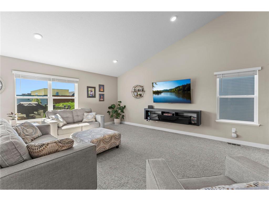 1907 Meridian Curve Carver MN 55315 7097713 image20