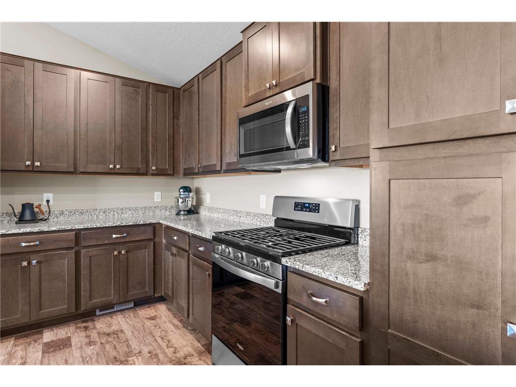 1907 Meridian Curve Carver MN 55315 7097713 image27