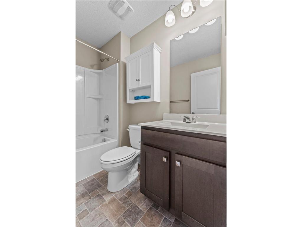 1907 Meridian Curve Carver MN 55315 7097713 image44