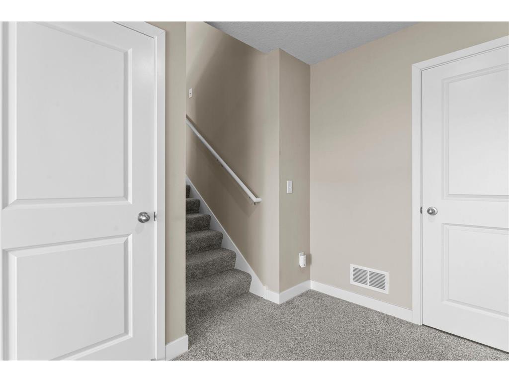 1907 Meridian Curve Carver MN 55315 7097713 image45
