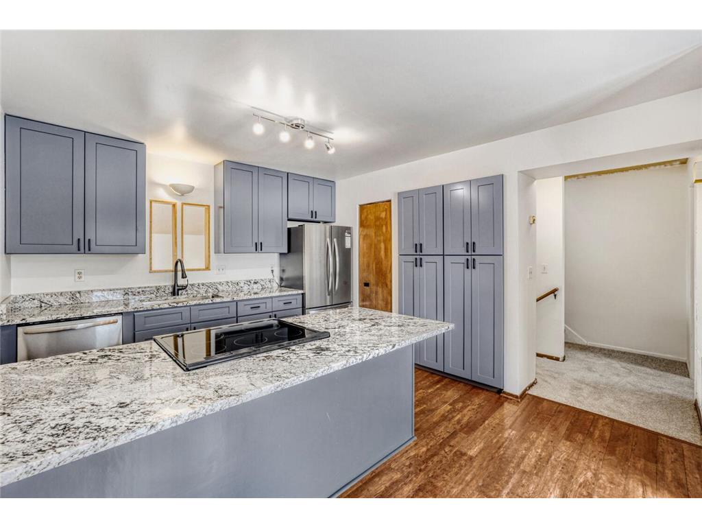 1907 S 5th Street Minneapolis MN 55454 7036564 image11
