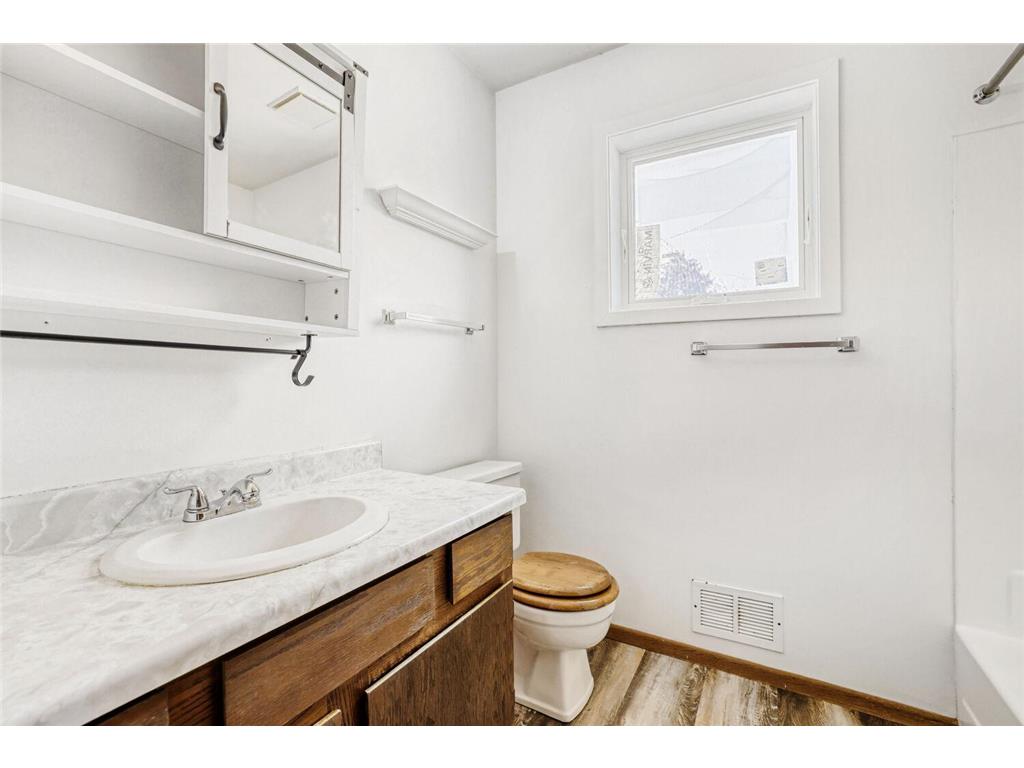 1907 S 5th Street Minneapolis MN 55454 7036564 image23