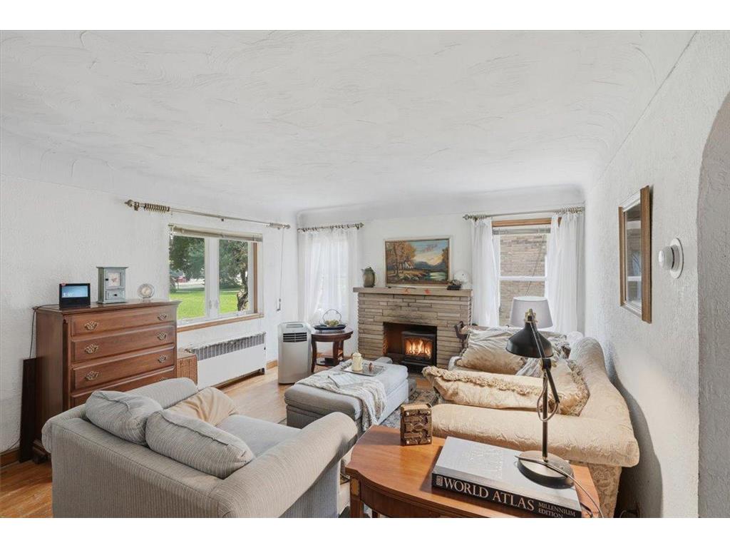1907 Snelling Avenue N Falcon Heights MN 55113 7110191 image3