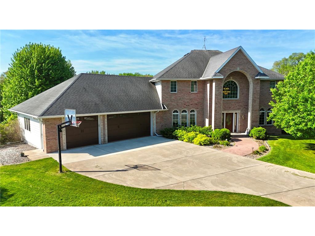 1908 25th Street S Saint Cloud MN 56301 7083604 image1