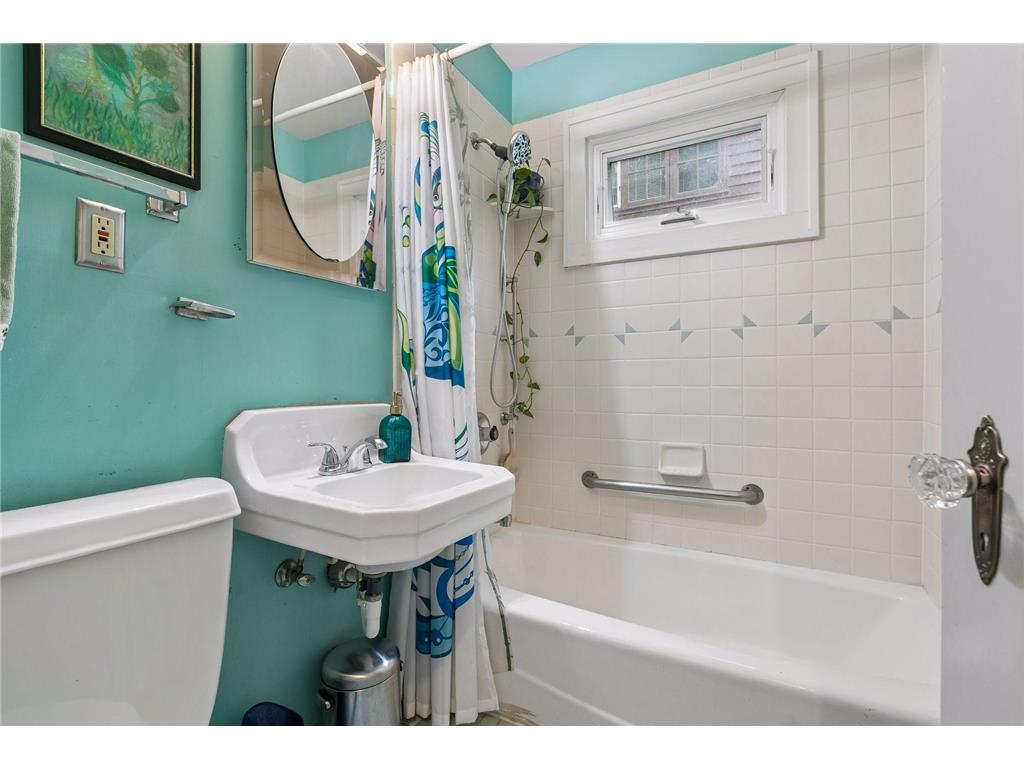 1908 E River Terrace Minneapolis MN 55414 7087792 image15