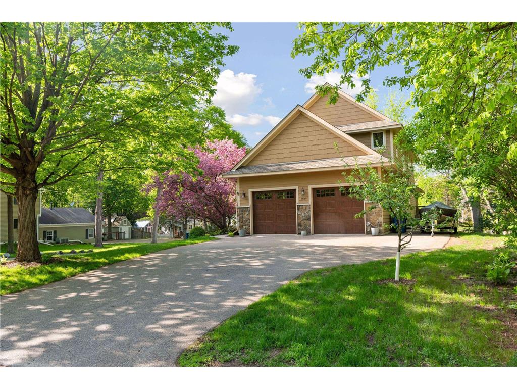 19080 Azure Road Deephaven MN 55391 6361332 image1