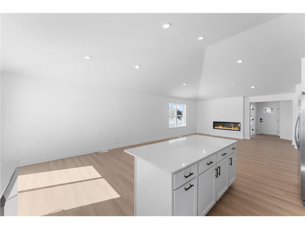 1909 Dogwood Court Carver MN 55315 7063625 image4
