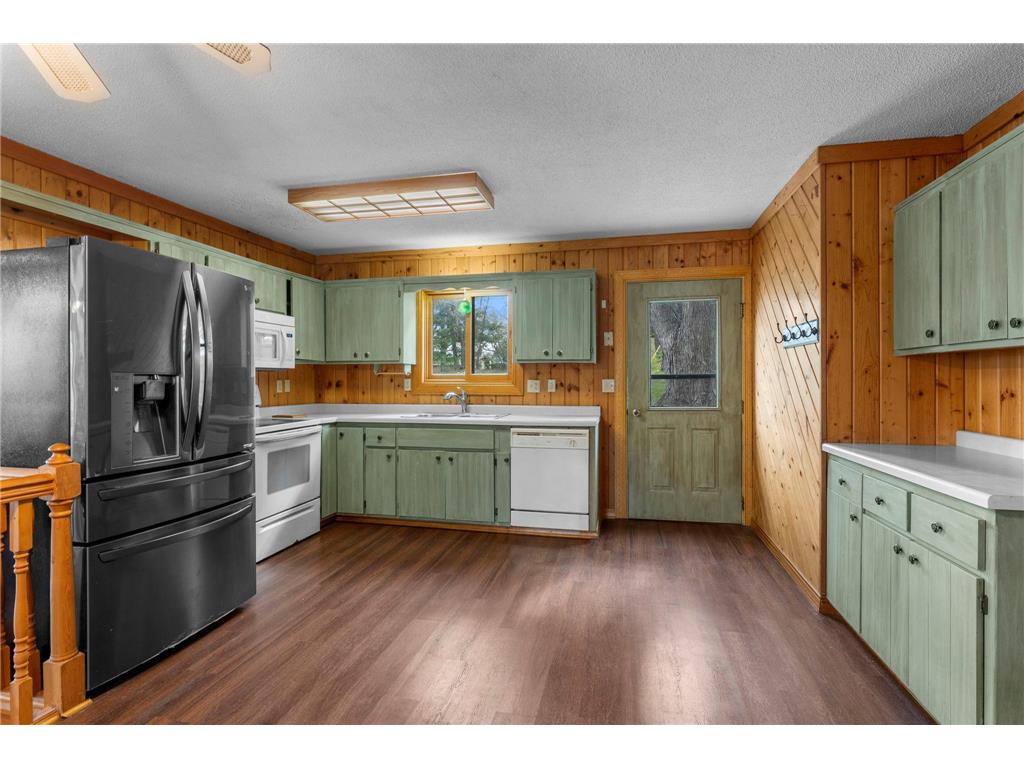 19091 Island View Drive Mora MN 55051 - Fish 7050119 image25