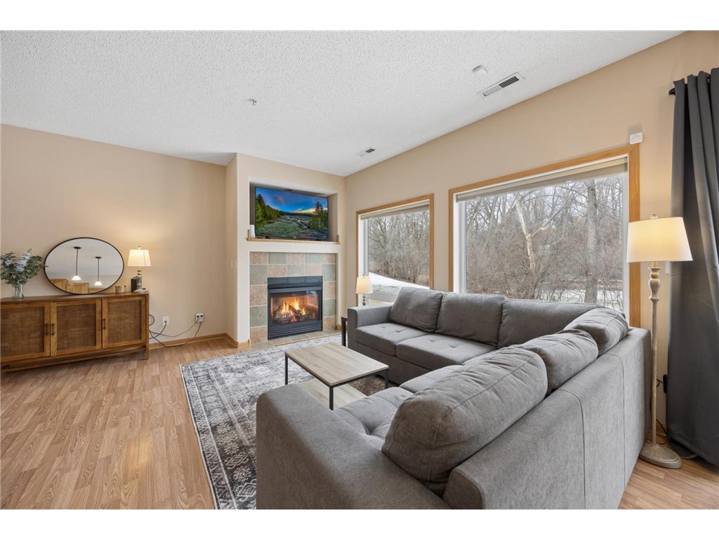191 Larpenteur Avenue E #A Maplewood MN 55117 7051744 image3