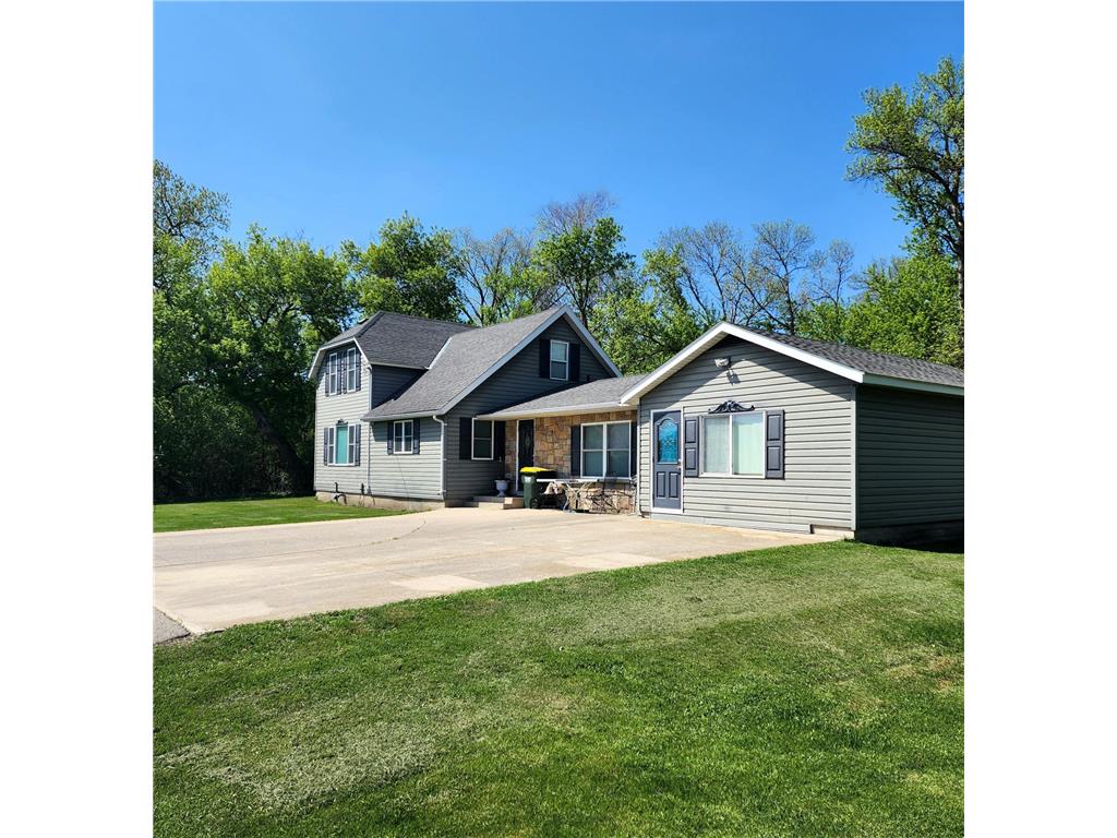 1910 30th Street SW Willmar MN 56201 7004853 image1