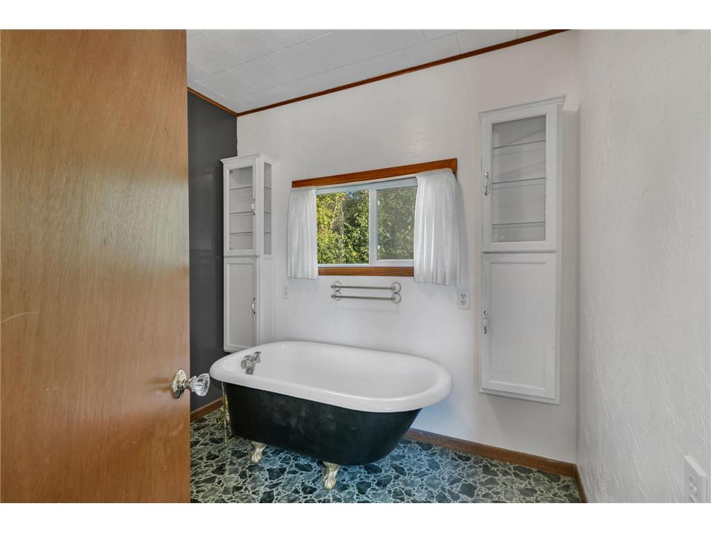 1910 30th Street SW Willmar MN 56201 7004853 image11