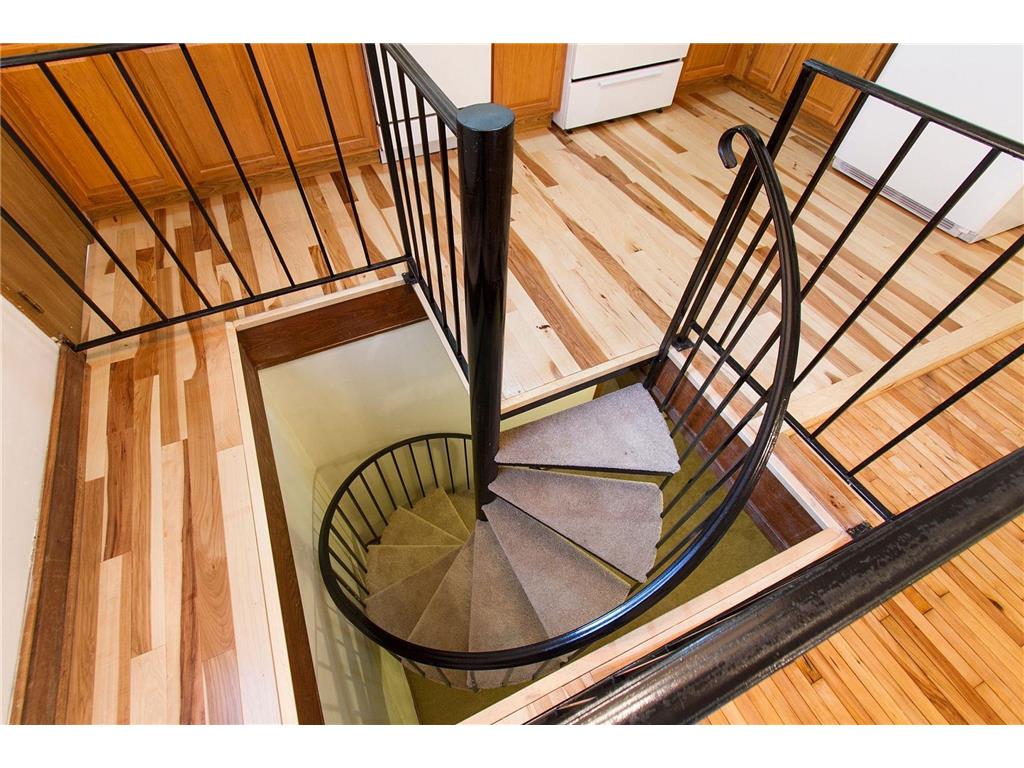 1910 Feronia Avenue Saint Paul MN 55104 6808369 image10