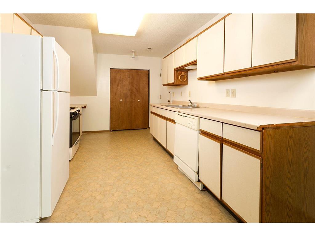 1910 Feronia Avenue Saint Paul MN 55104 6808369 image24