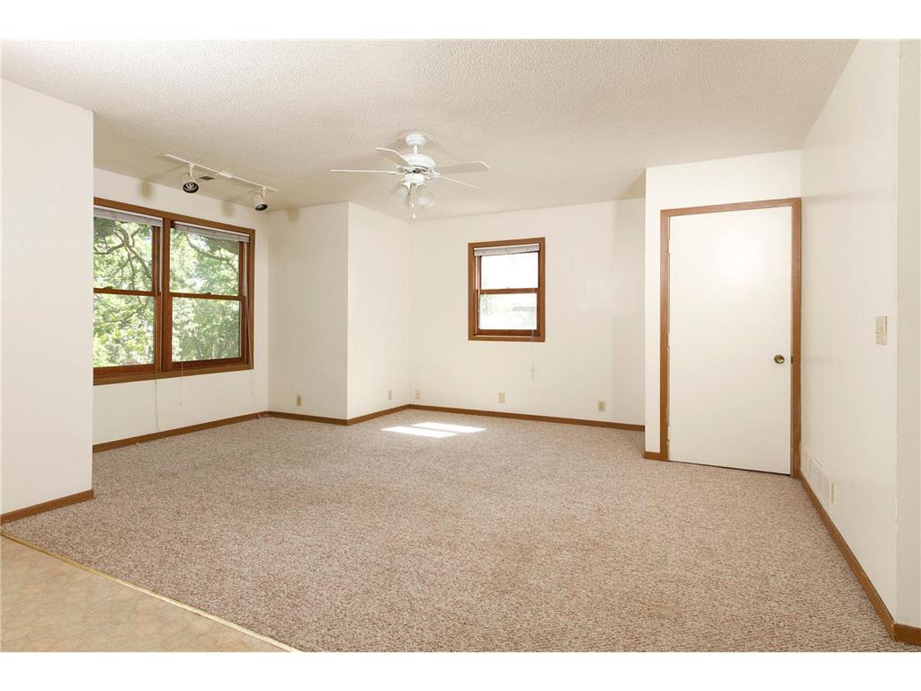 1910 Feronia Avenue Saint Paul MN 55104 6808369 image28