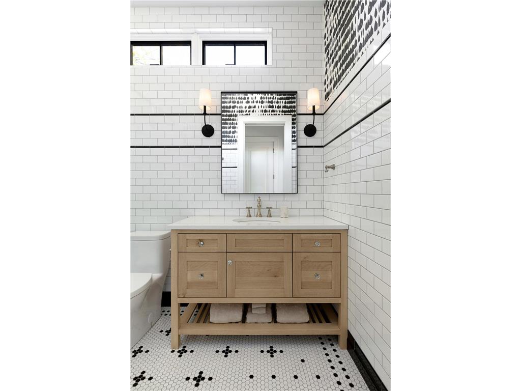 1910 Knox Avenue S Minneapolis MN 55403 6771323 image21