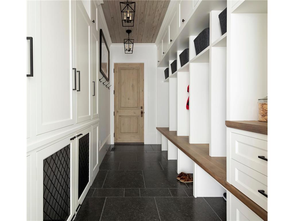 1910 Knox Avenue S Minneapolis MN 55403 6771323 image22