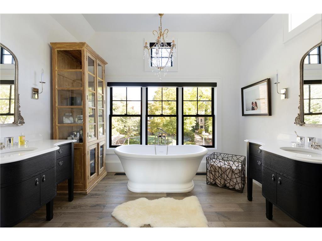 1910 Knox Avenue S Minneapolis MN 55403 6771323 image28