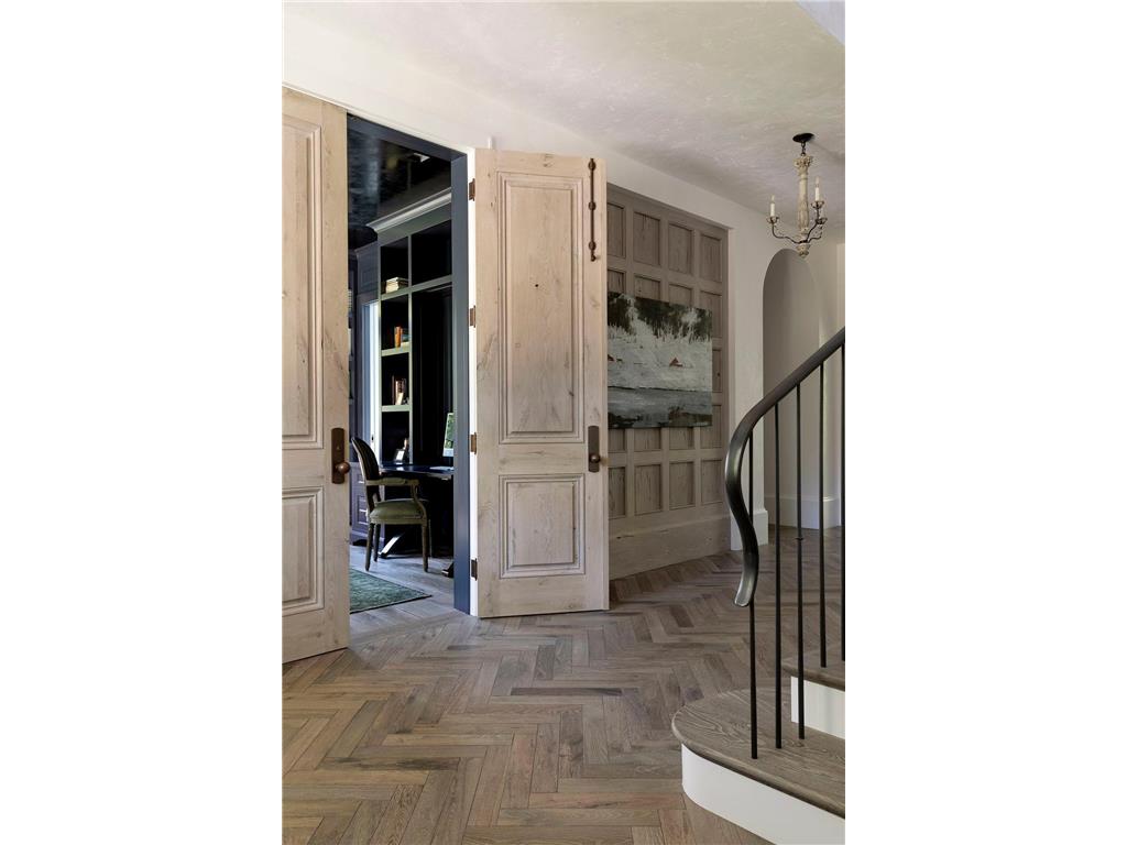 1910 Knox Avenue S Minneapolis MN 55403 6771323 image38