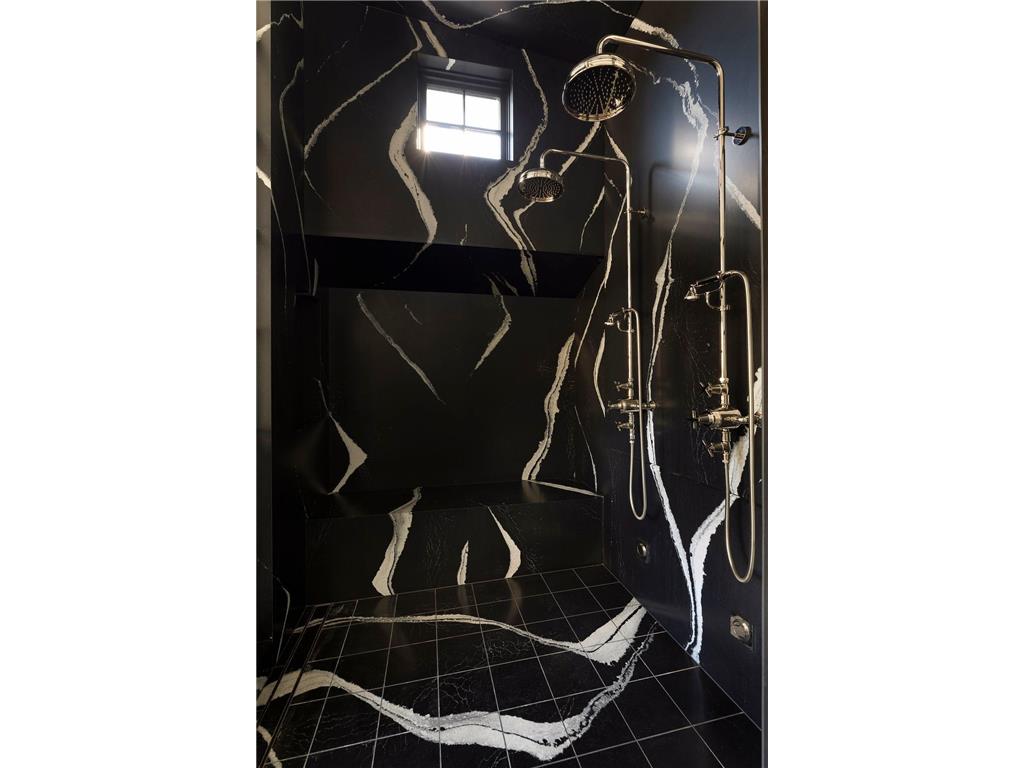 1910 Knox Avenue S Minneapolis MN 55403 6771323 image44