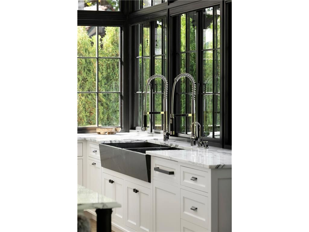 1910 Knox Avenue S Minneapolis MN 55403 6771323 image9