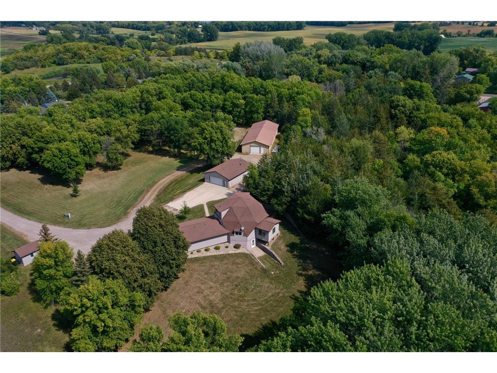 1911 60th Avenue NW Willmar MN 56201 6430173 image1