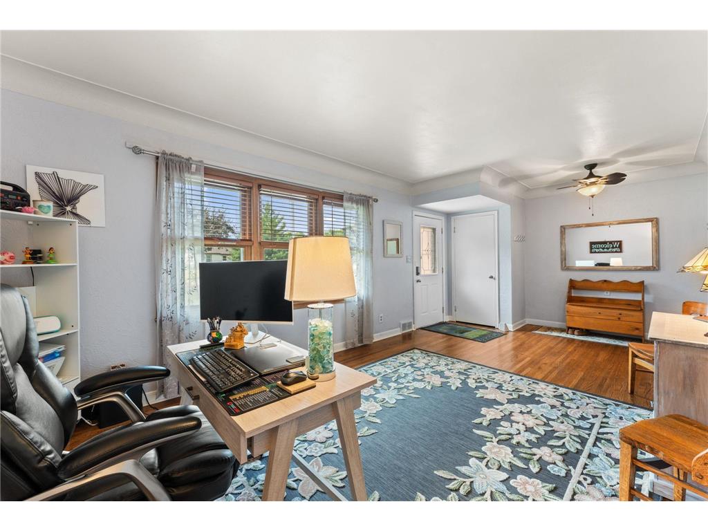 1911 County Road F E White Bear Lake MN 55110 - Goose 7104018 image14