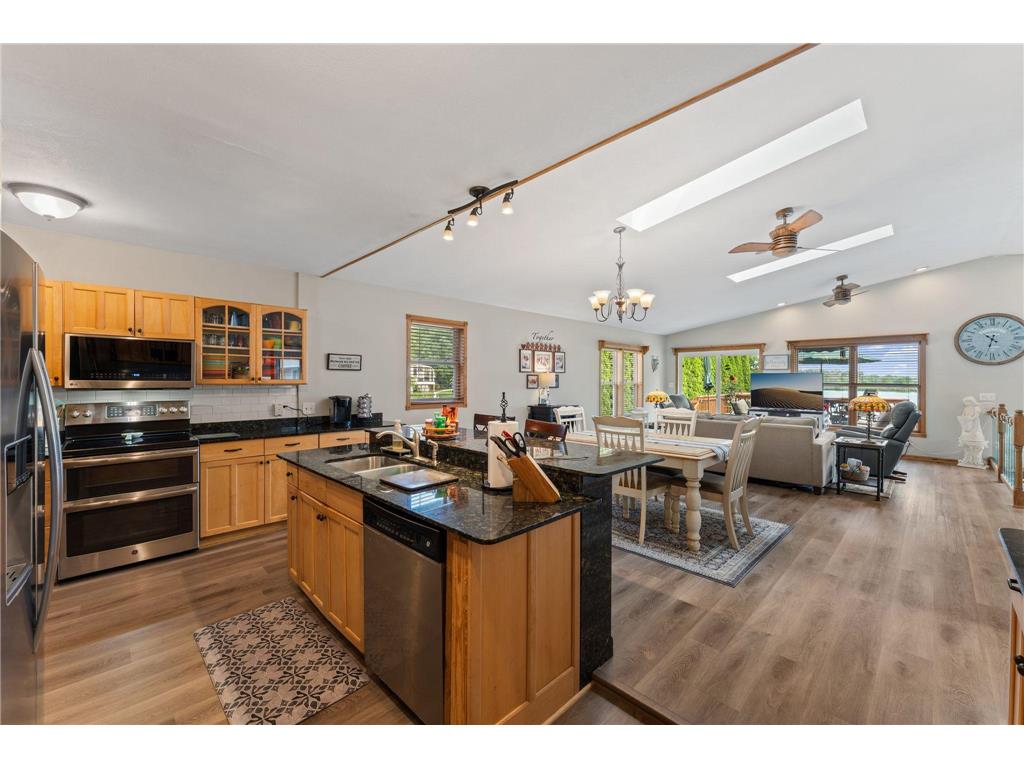 1911 County Road F E White Bear Lake MN 55110 - Goose 7104018 image25