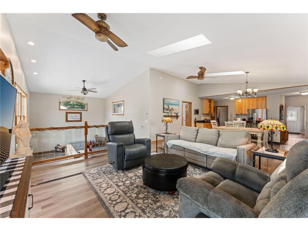 1911 County Road F E White Bear Lake MN 55110 - Goose 7104018 image31