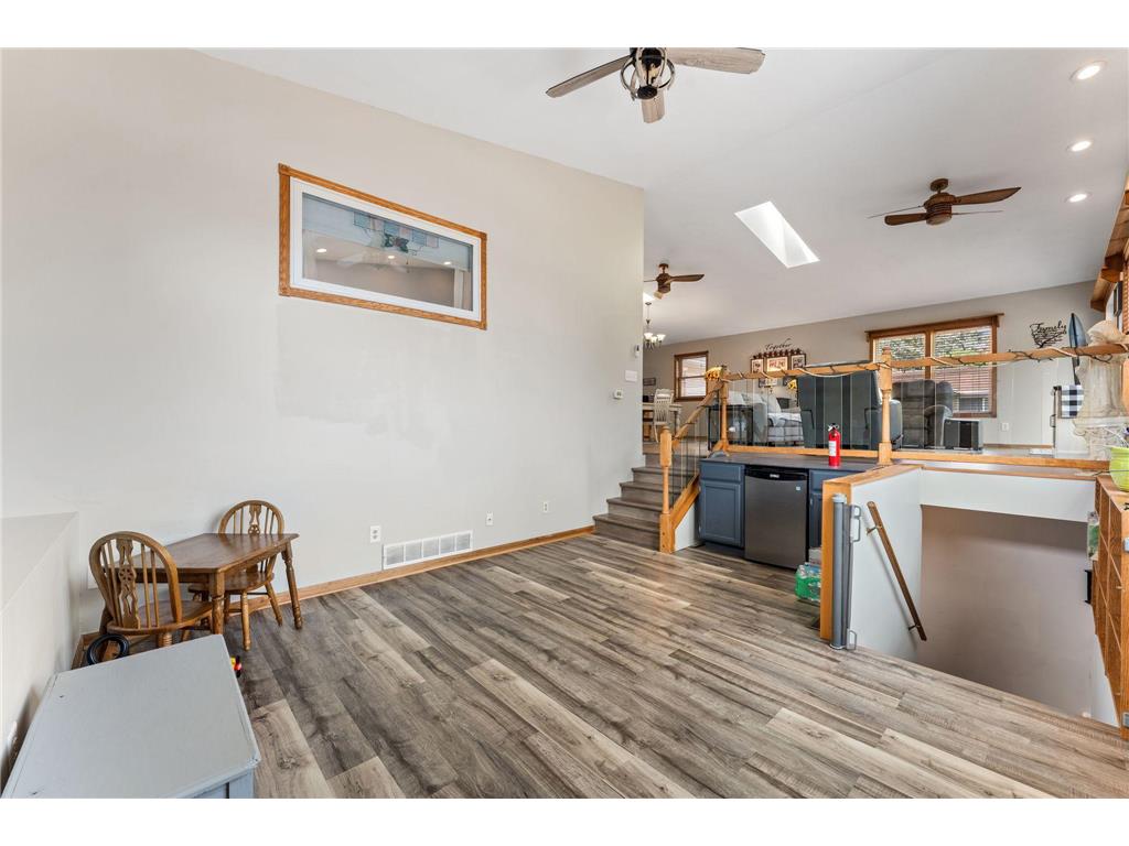 1911 County Road F E White Bear Lake MN 55110 - Goose 7104018 image33