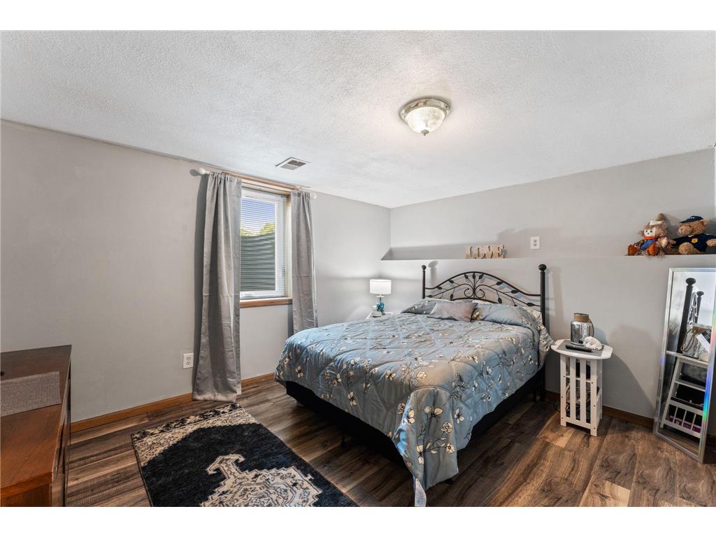 1911 County Road F E White Bear Lake MN 55110 - Goose 7104018 image35