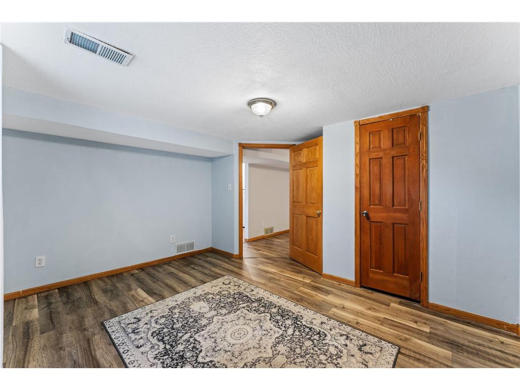 1911 County Road F E White Bear Lake MN 55110 - Goose 7104018 image38