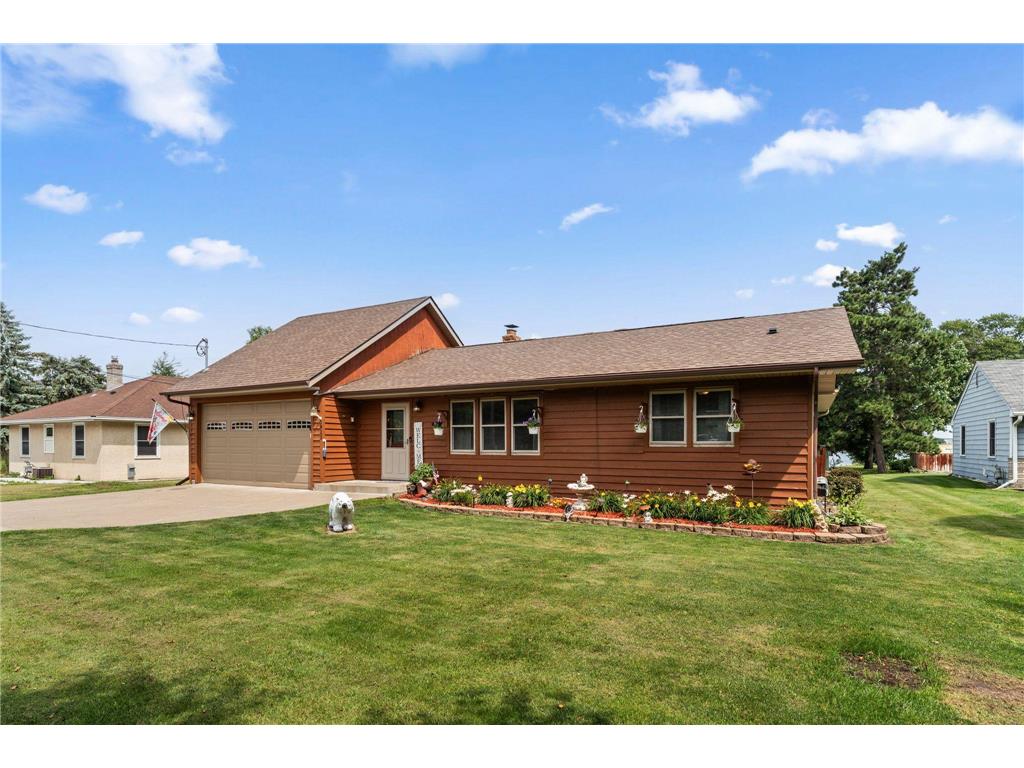 1911 County Road F E White Bear Lake MN 55110 - Goose 7104018 image4