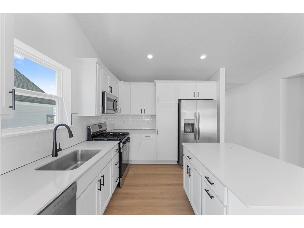 1911 Dogwood Court Carver MN 55315 7079425 image2