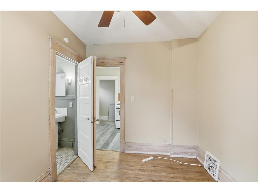 1911 E 35th Street Minneapolis MN 55407 6796528 image13