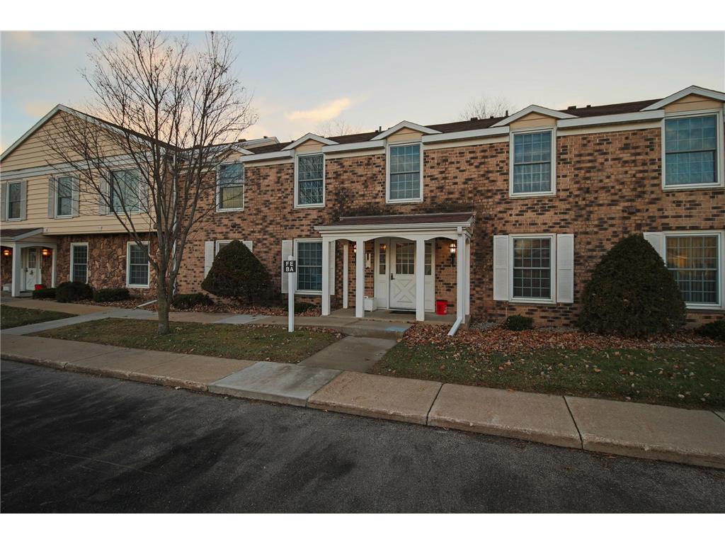 1911 Greenfield Lane SW #F Rochester MN 55902 - George Lake 6464902 image1