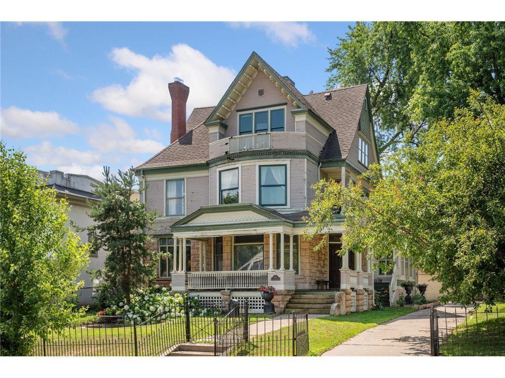 1911 Laurel Avenue Minneapolis MN 55405 6437945 image1